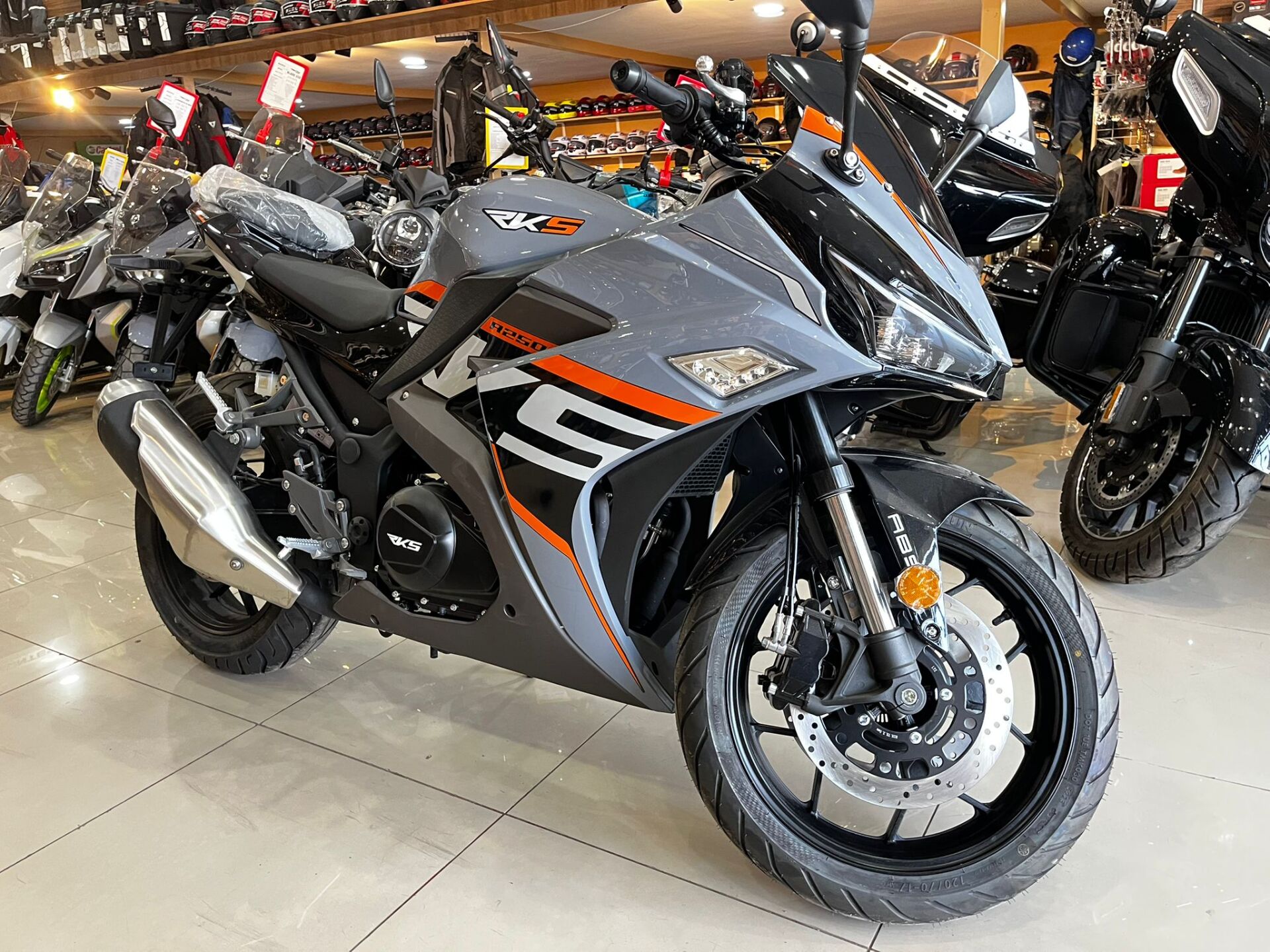 RKS R 250 MOTOSİKLET | 12 TAKSİT 210.160 TL