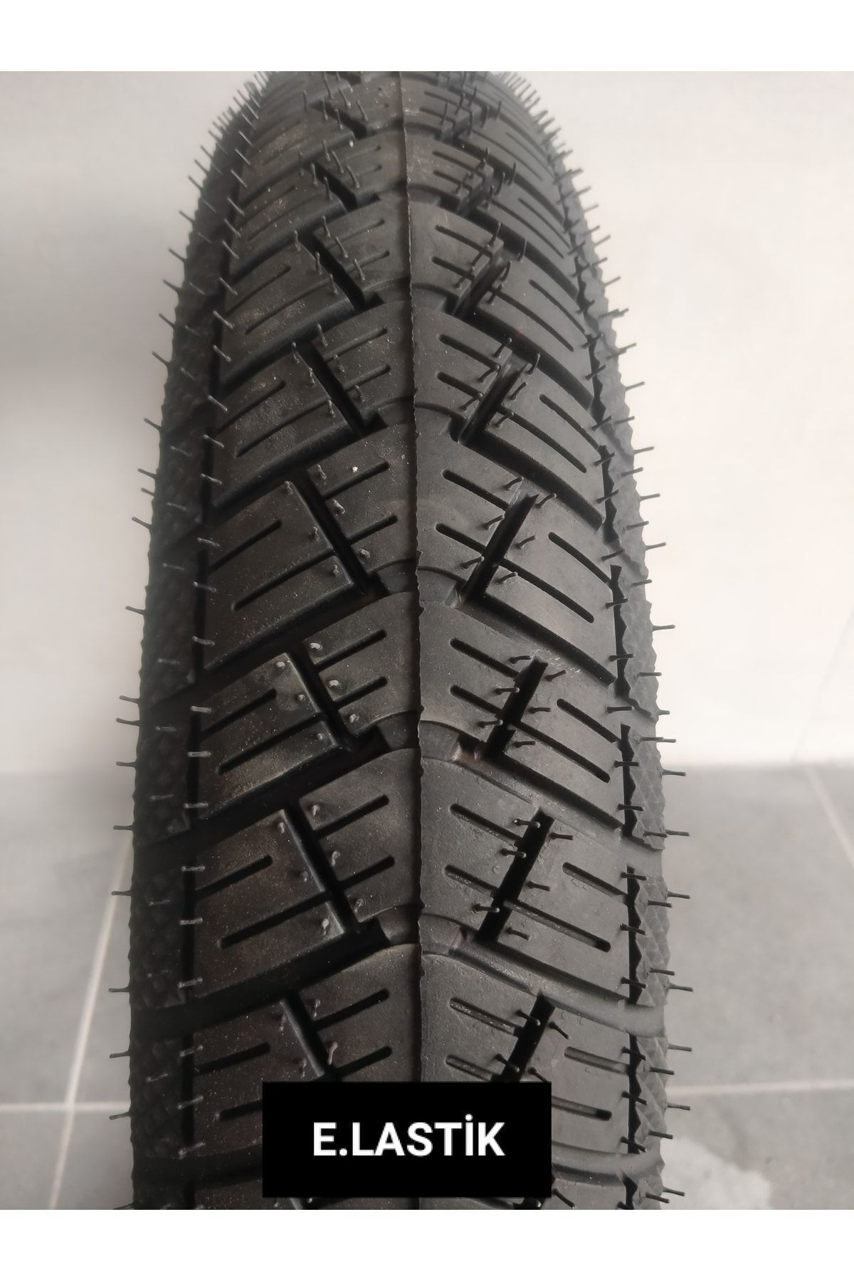 90 90 18 Kayz Tubeless Bl084